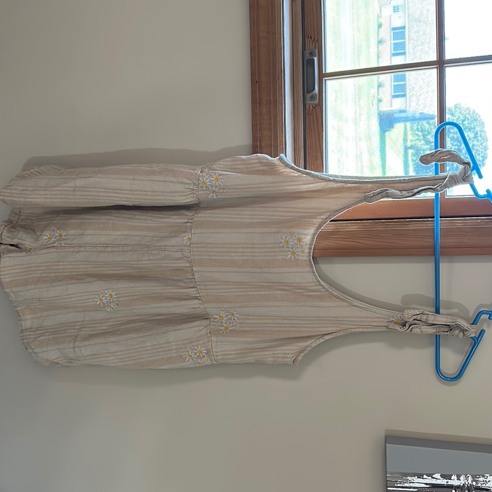 American eagle romper, XL, fits on the looser side